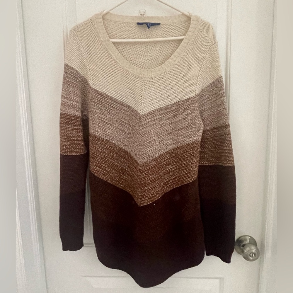Knit Women’s Colorblock Chevron Sweater in Brown